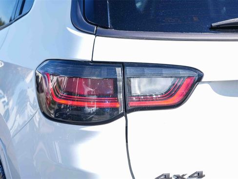 Used 2022 Jeep Compass High Altitude image 11