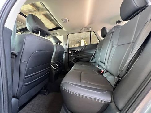 Used 2025 Subaru Outback Limited AWD/4WD image 30