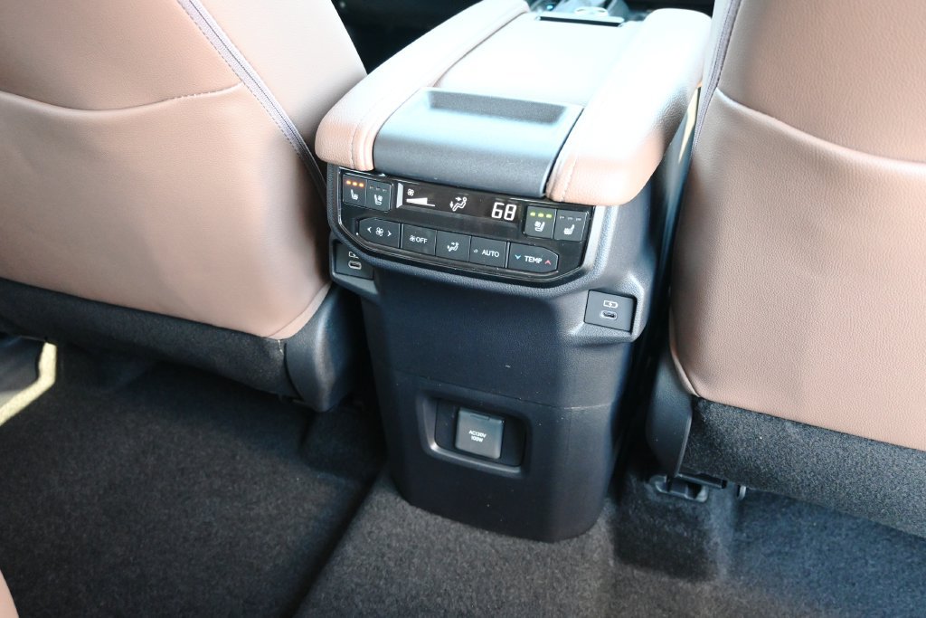 New 2026 Toyota Grand Highlander AWD image 21