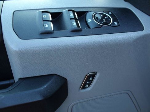 Used 2019 Ford F250 XL w/ Power Equipment Group AWD/4WD image 15