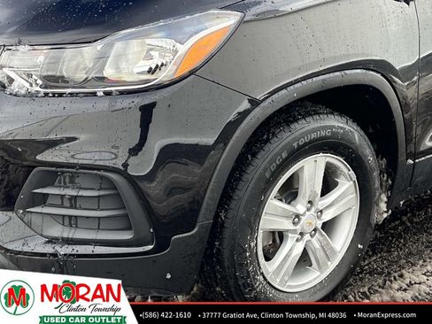 Used 2020 Chevrolet Trax LS w/ Tint and Cruise Package image 9