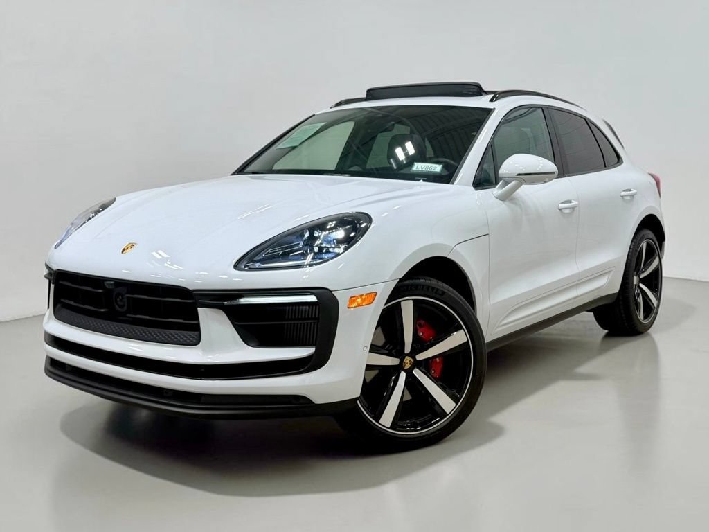 Used 2024 Porsche Macan S AWD/4WD image 2