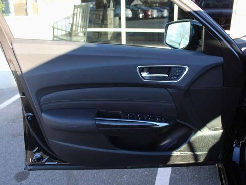 Used 2020 Acura TLX image 11