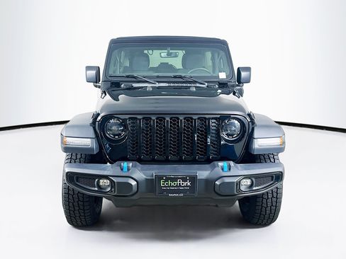 Used 2023 Jeep Wrangler Unlimited w/ Sun & Screen Package AWD/4WD image 2