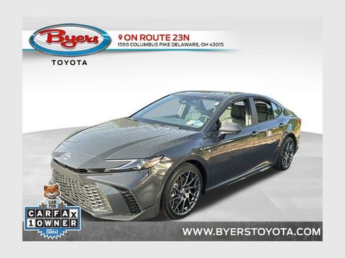 Used 2025 Toyota Camry XSE FWD image 1