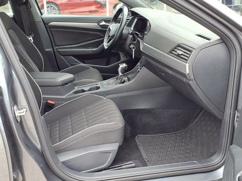 Used 2023 Volkswagen Jetta Sport FWD image 3
