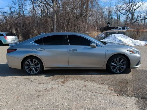 Used 2019 Lexus ES 350 F Sport w/ Accessory Package 2 image 15
