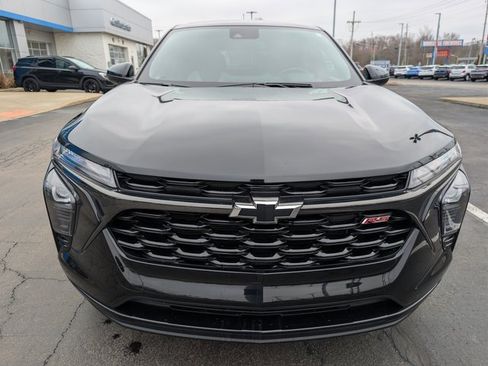 Used 2024 Chevrolet Trax RS image 8