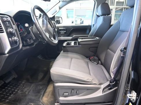 Used 2017 Chevrolet Silverado 1500 LT w/ Midnight Edition AWD/4WD image 10
