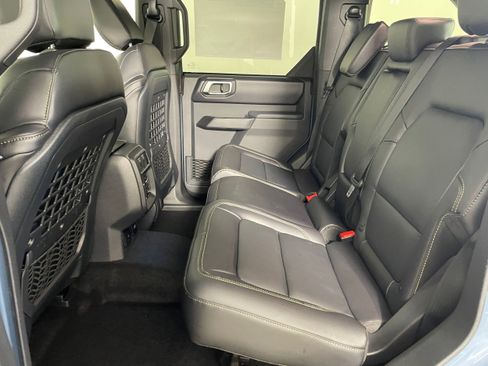 New 2025 Ford Bronco Badlands image 14