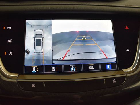 Used 2023 Cadillac XT6 Sport w/ Technology Package image 20