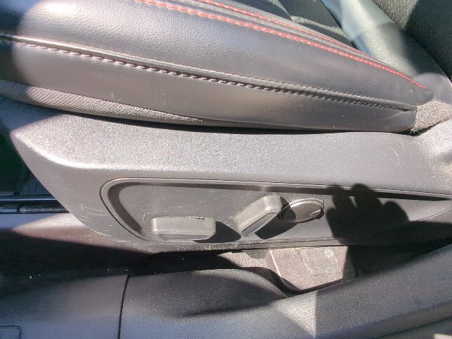 Used 2025 Ford Escape ST-Line FWD image 11