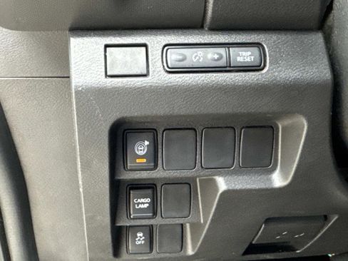 Used 2023 Nissan Frontier S w/ Technology Package RWD image 21