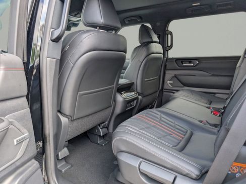 New 2025 Nissan Armada PRO-4X w/ Pro-4X Premium Package image 15