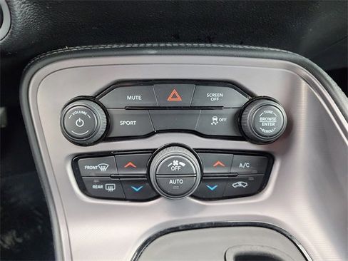 Used 2023 Dodge Challenger SXT image 23