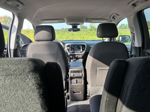Used 2023 GMC Acadia SLE w/ Driver Convenience Package AWD/4WD image 17