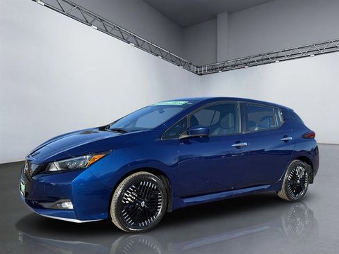 Used 2024 Nissan Leaf SV Plus image 11