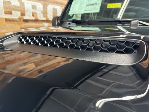 New 2026 Jeep Wrangler Unlimited Rubicon w/ Xtreme 35 Tire Package AWD/4WD image 9