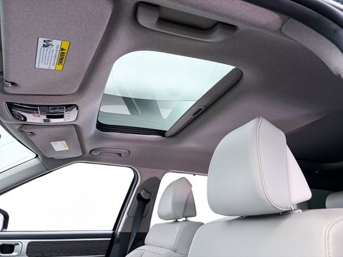 Used 2024 Hyundai Santa Fe Limited FWD image 5