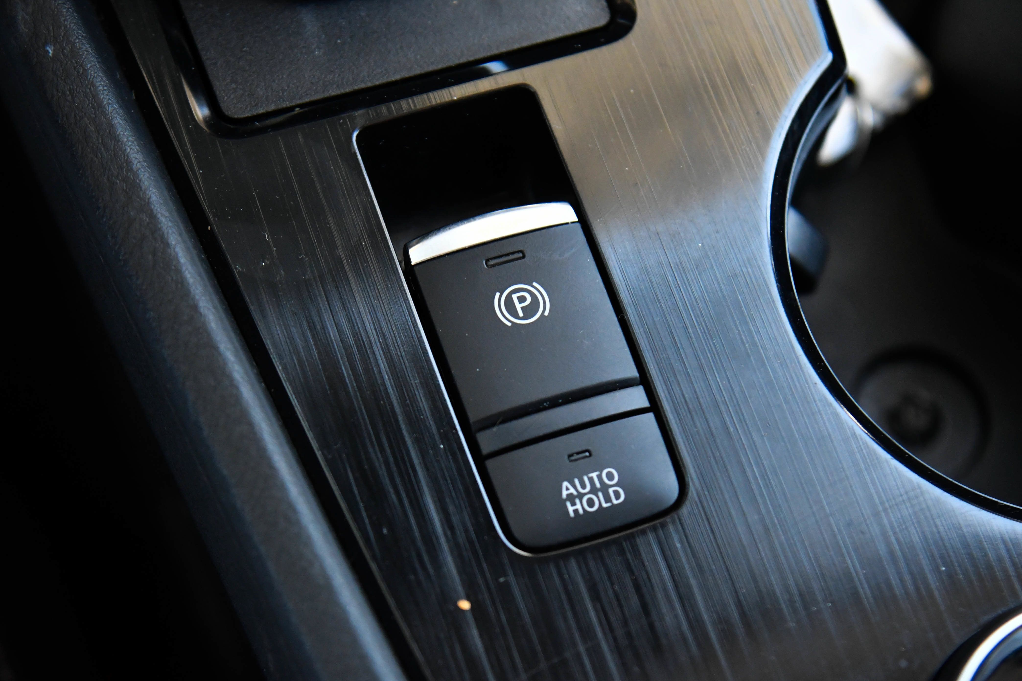 Used 2025 Nissan Rogue SV AWD/4WD image 26