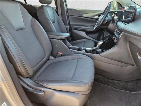 Used 2025 Buick Encore GX Preferred image 19