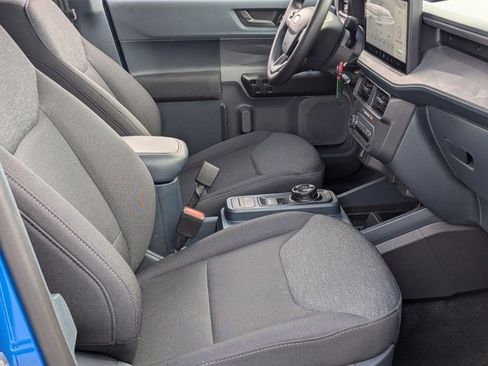 Used 2025 Ford Maverick XL image 19