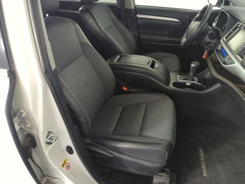 Used 2019 Toyota Highlander Plus image 36