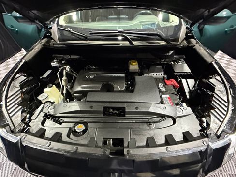 Used 2023 Nissan Pathfinder Platinum image 21