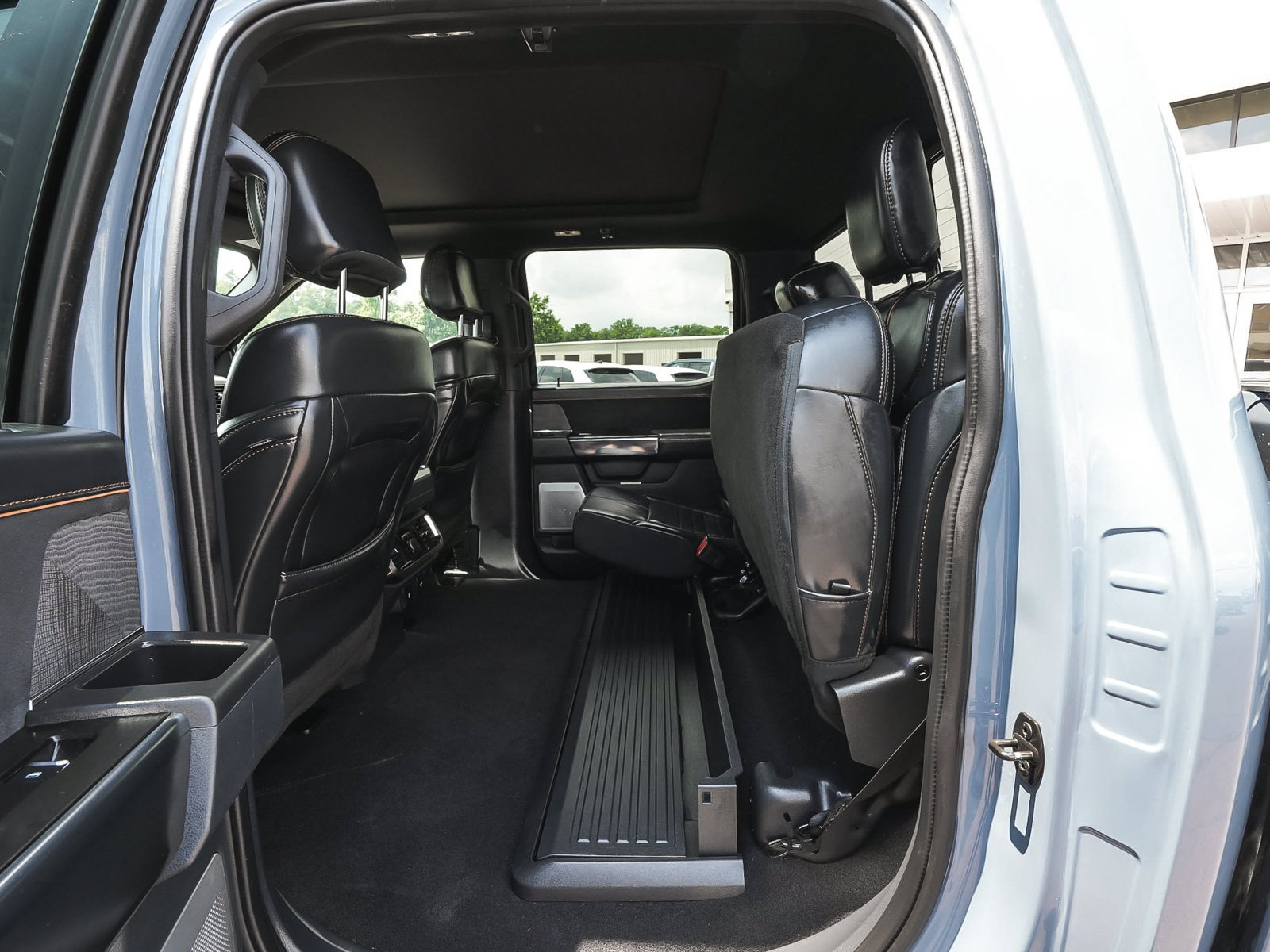 Used 2023 Ford F150 Platinum w/ FX4 Off-Road Package AWD/4WD image 37