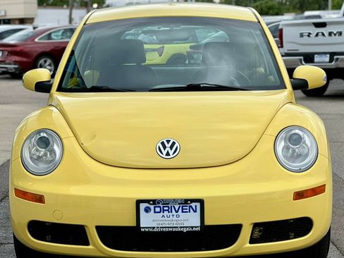 Used 2009 Volkswagen Beetle S FWD image 25