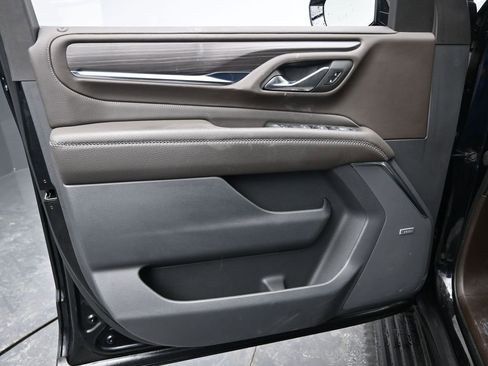 Used 2023 GMC Yukon Denali w/ Denali Reserve Package image 28