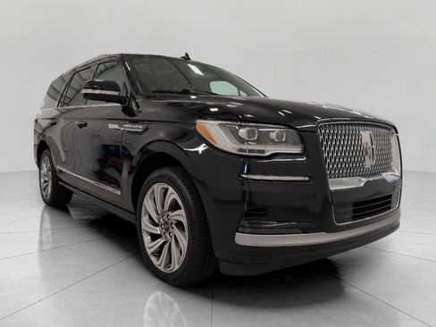 Used 2023 Lincoln Navigator Reserve AWD/4WD image 1