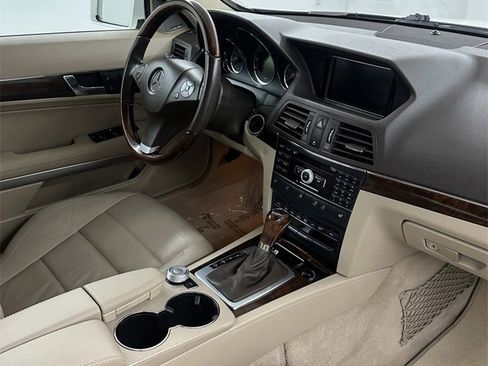 Used 2011 Mercedes-Benz E 350 Cabriolet image 35