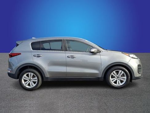 Used 2019 Kia Sportage LX FWD image 2