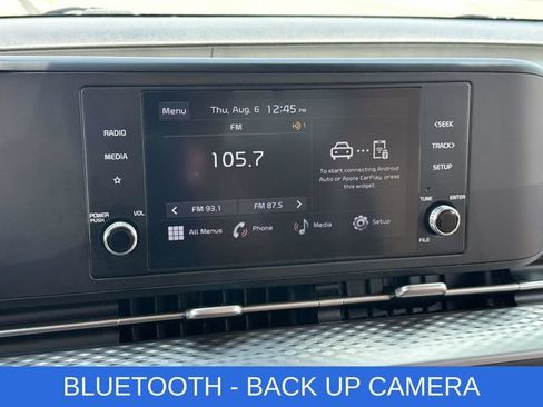 Used 2024 Kia Carnival LX FWD image 3