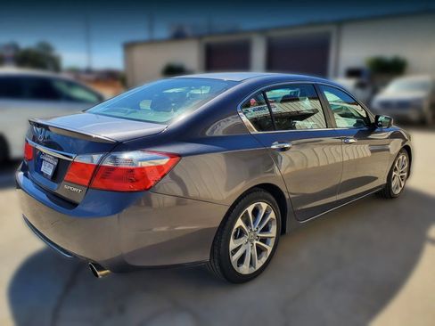 Used 2013 Honda Accord Sport image 18