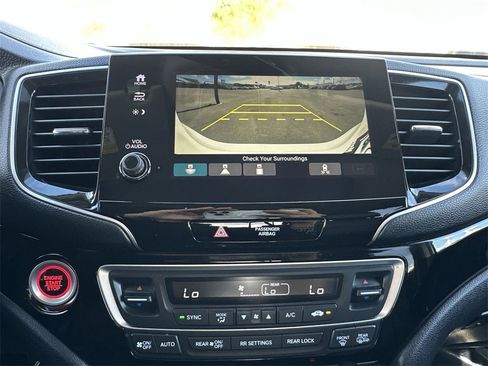 Used 2019 Honda Pilot Elite image 25