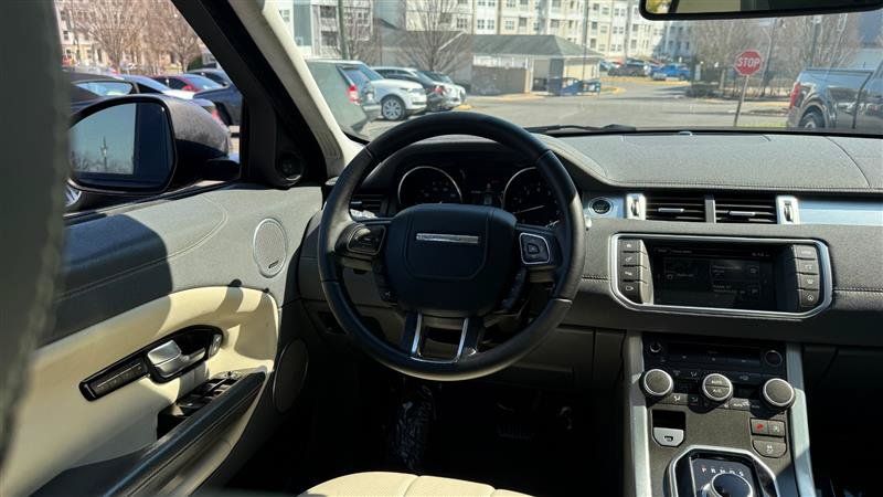 Used 2016 Land Rover Range Rover Evoque SE AWD/4WD image 26