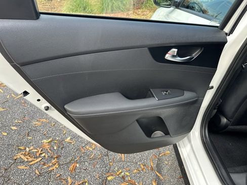 Used 2023 Kia Forte GT-Line w/ GT-Line Premium Package image 26