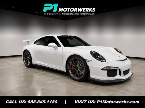 Used 2015 Porsche 911 GT3 RWD image 1