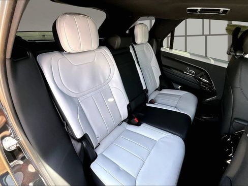 Used 2026 Land Rover Range Rover Sport Dynamic SE AWD/4WD image 27