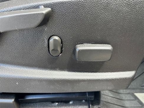 Used 2021 Chevrolet Colorado ZR2 image 30