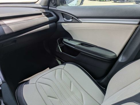 Used 2021 Honda Civic EX image 17