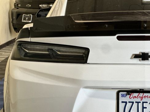 Used 2018 Chevrolet Camaro SS image 46