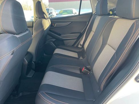 Used 2021 Subaru Crosstrek 2.0i Premium w/ Moonroof Package image 16