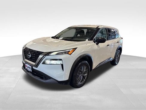 Used 2023 Nissan Rogue S AWD/4WD image 6