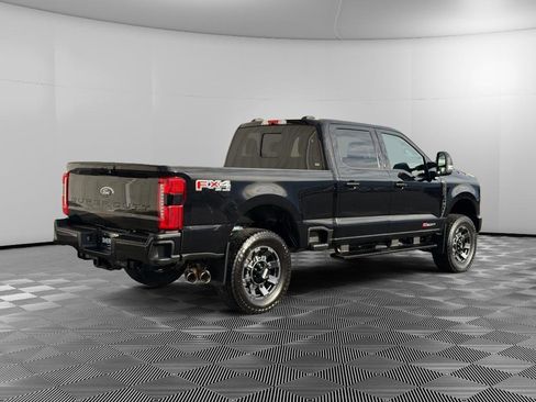 Used 2023 Ford F250 Lariat w/ Sport Appearance Package image 4