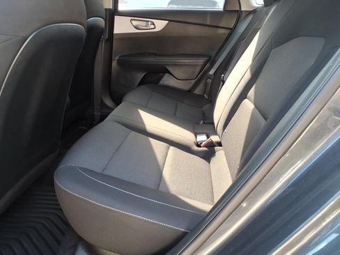 Used 2024 Kia Forte LXS FWD image 9
