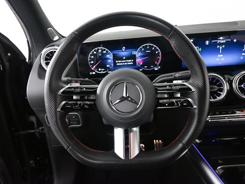 Certified 2025 Mercedes-Benz GLA 250 image 2