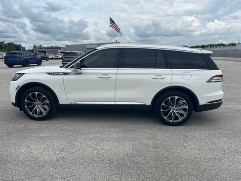 Used 2025 Lincoln Aviator AWD w/ Equipment Group 101A image 8